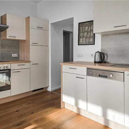 Sparkassa דירה *