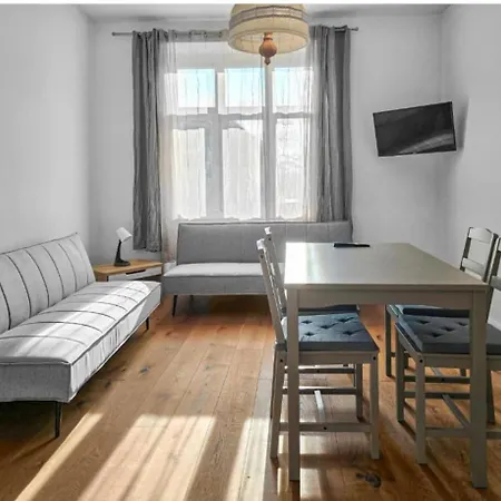 Sparkassa דירה סטוקראו