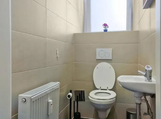 Sparkassa דירה *