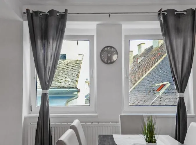 Sparkassa * Stockerau